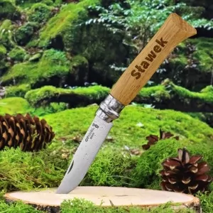 nóż turystyczny z grawerem na prezent