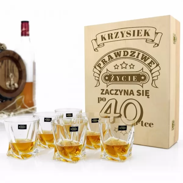 Prezent z okazji 40 urodzin szklanki do whisky z grawerem w skrzynce