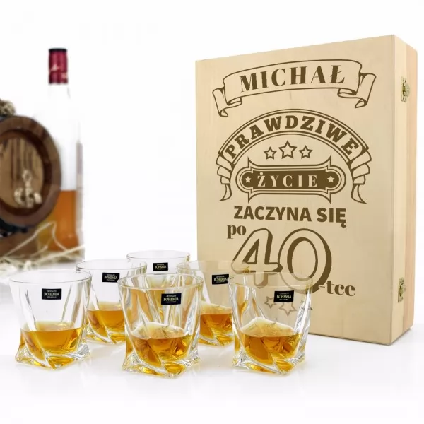 Szklanki do whisky w drewnianym pudełku z grawerem na prezent